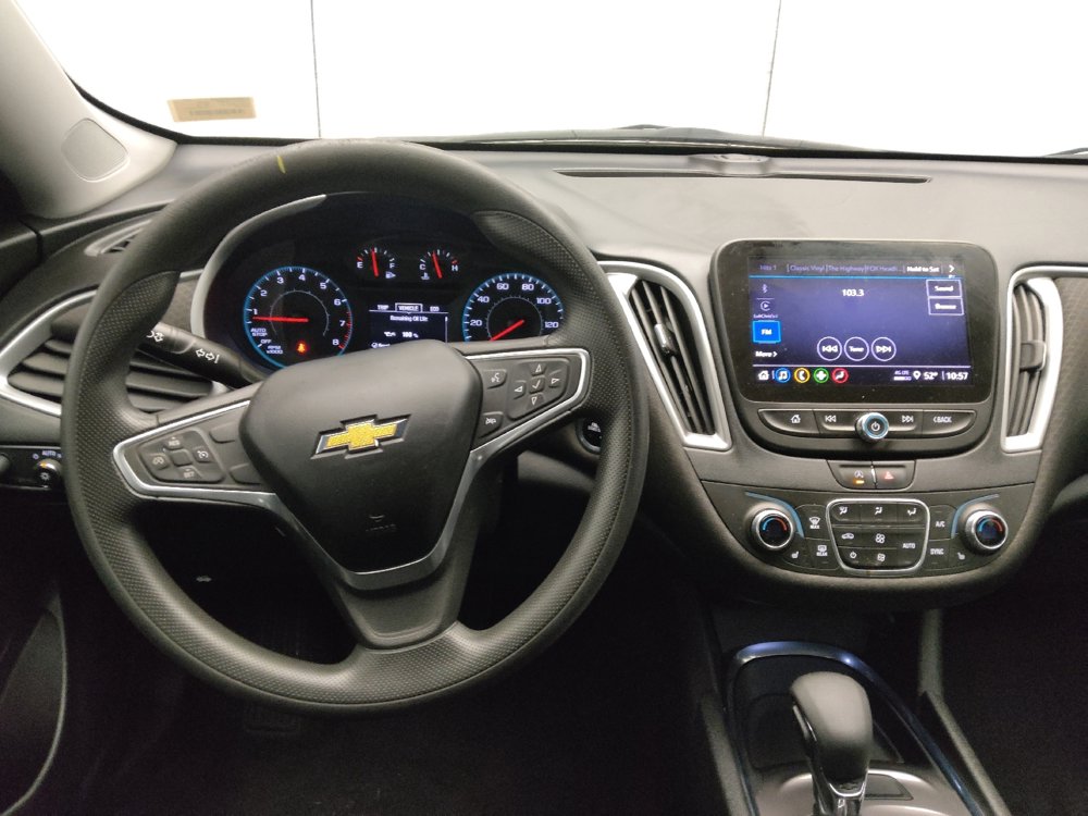 Used 2022 Chevrolet Malibu LT image 22