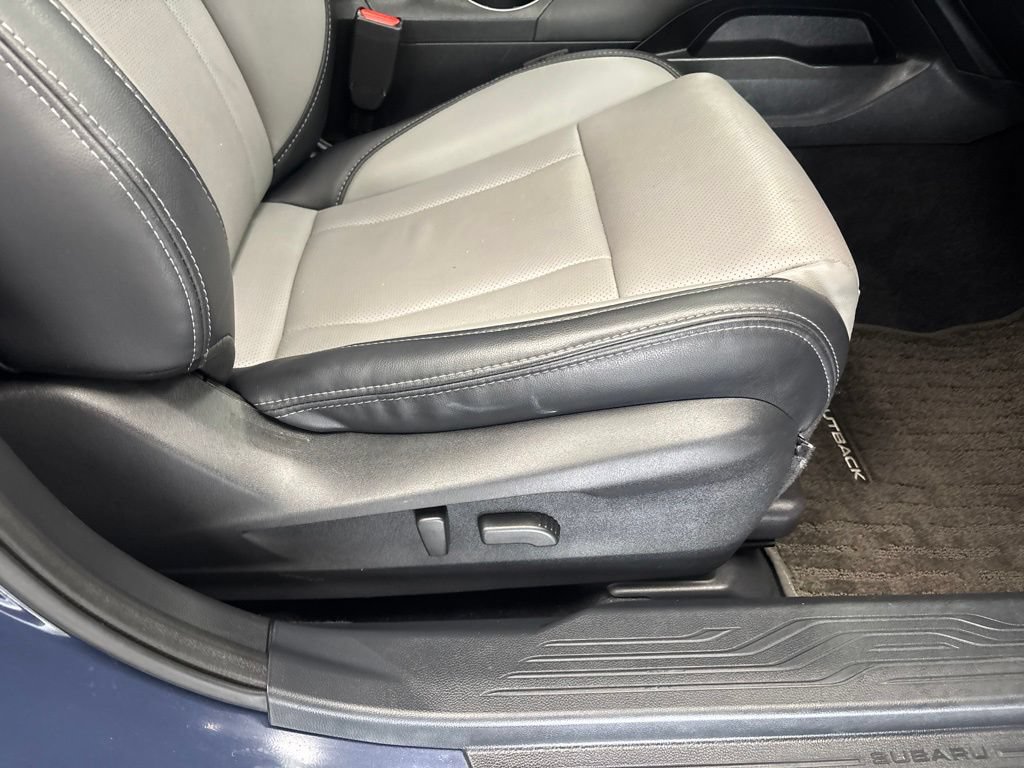 Used 2024 Subaru Outback Limited AWD/4WD image 13
