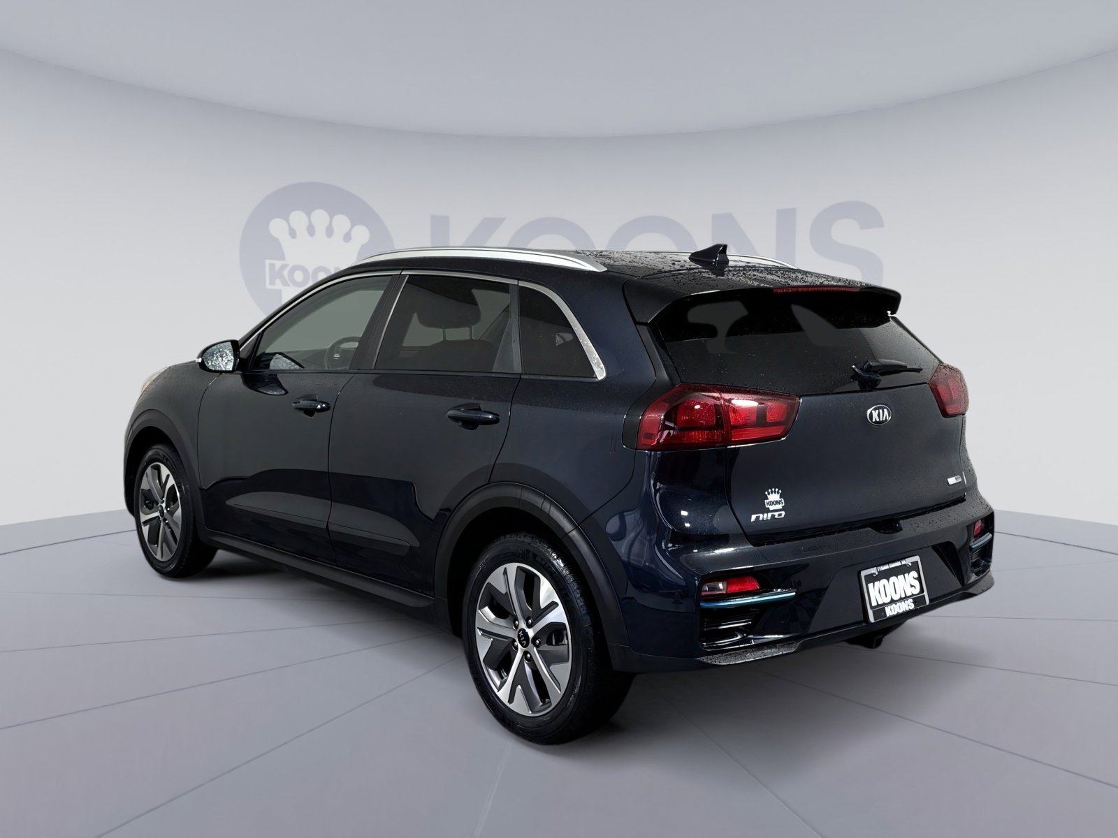 Used 2021 Kia Niro EX w/ Cold Weather Package image 4