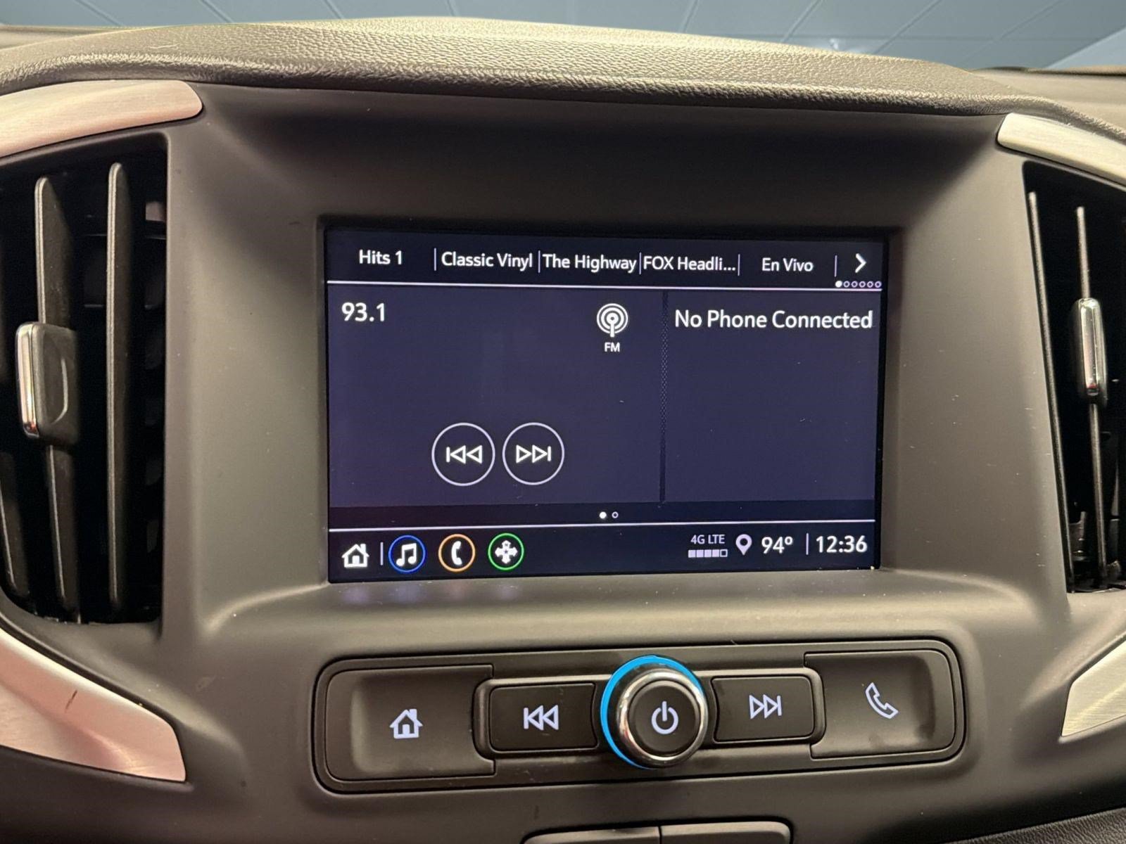 Used 2023 GMC Terrain SLE w/ Driver Convenience Package FWD image 24