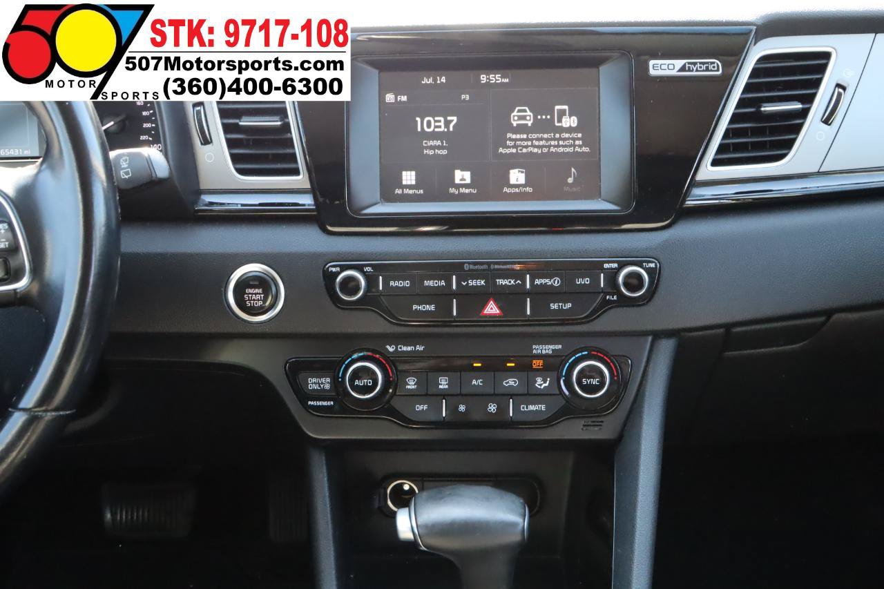 Used 2017 Kia Niro EX FWD image 18