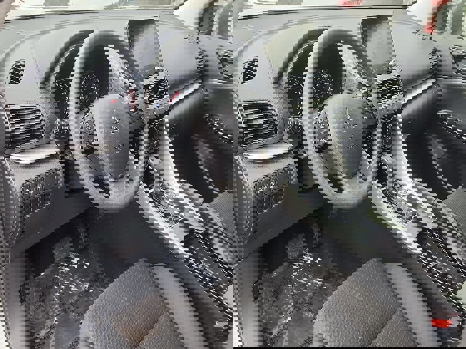 Used 2023 Mitsubishi Eclipse Cross LE image 10