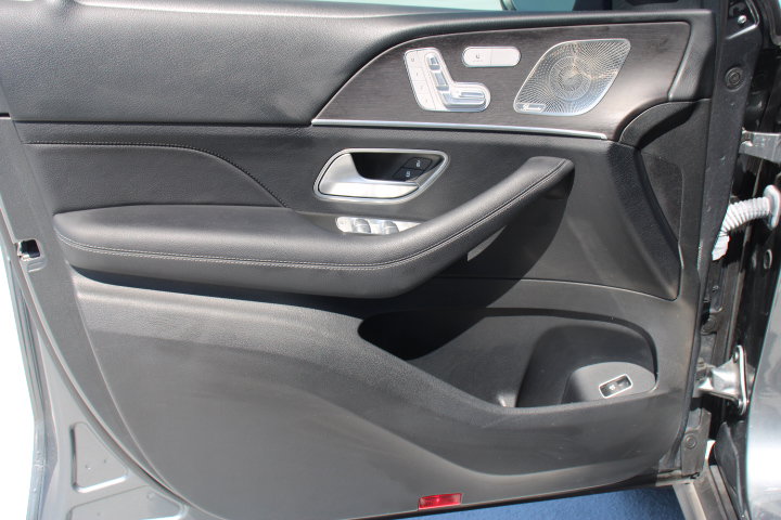 Used 2022 Mercedes-Benz GLE 350 4MATIC image 11