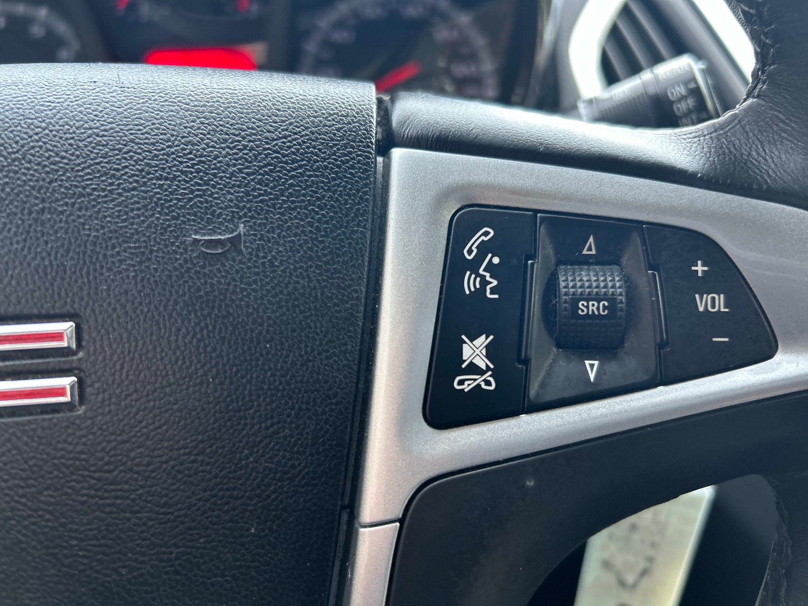Used 2013 GMC Terrain SLE w/ Chrome and Technology Package AWD/4WD image 21
