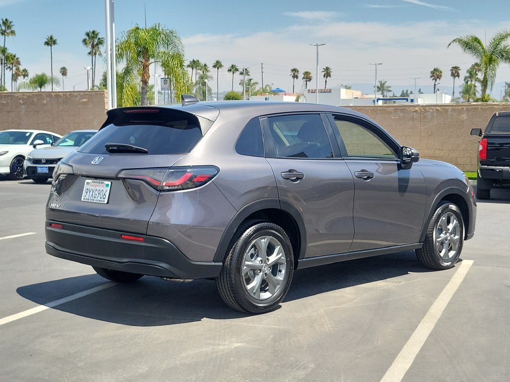 Used 2027 Honda HR-V LX image 5
