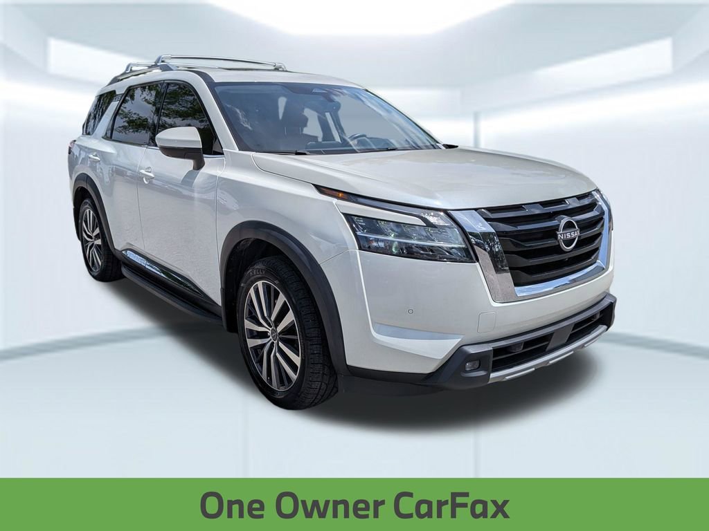 Used 2022 Nissan Pathfinder Platinum w/ Lighting Package (N93) FWD image 9