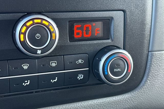 Used 2019 Nissan NV 3500 SL RWD image 30
