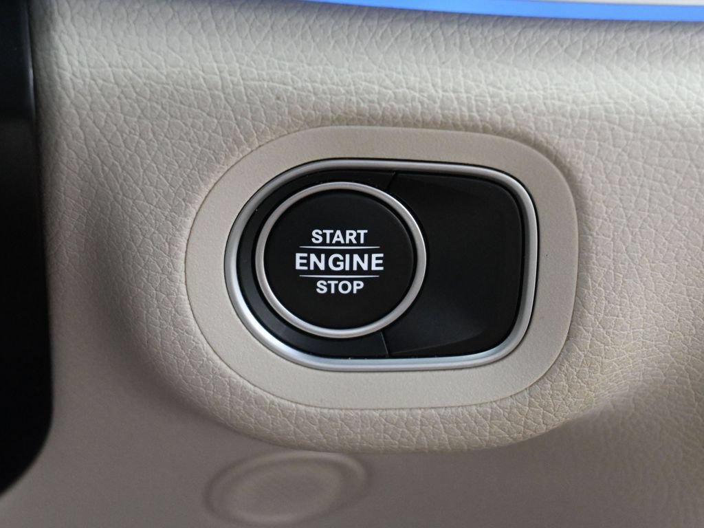 Used 2024 Mercedes-Benz GLE 450e 4MATIC image 42
