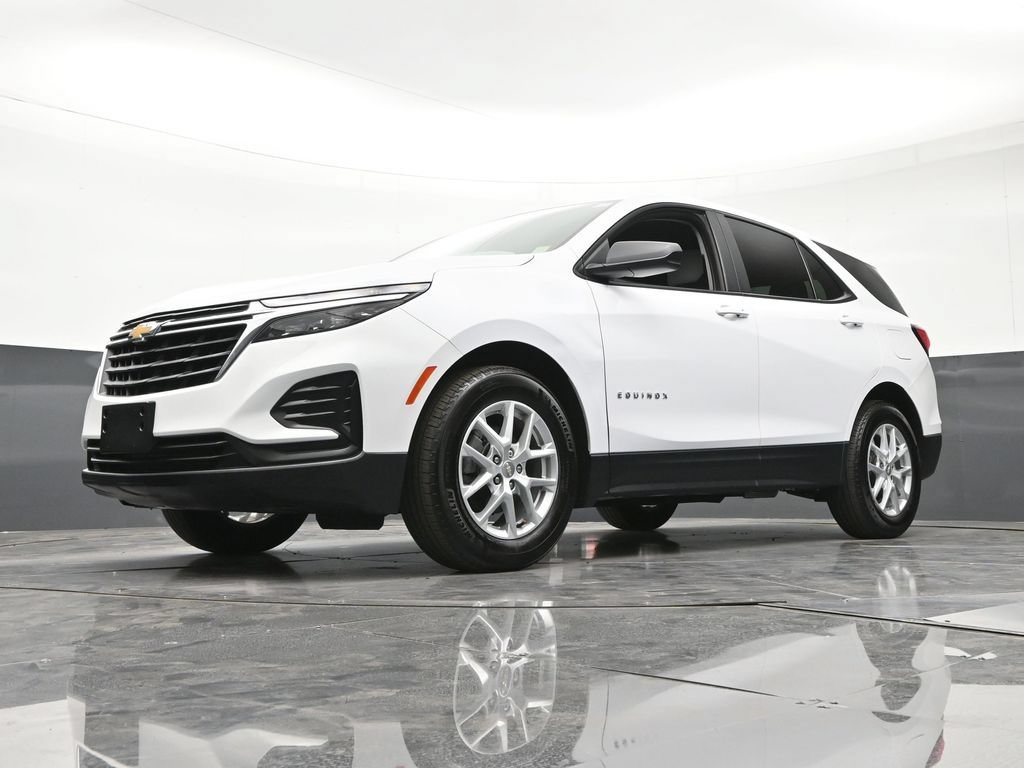 Used 2024 Chevrolet Equinox LS w/ LS Convenience Package FWD image 24