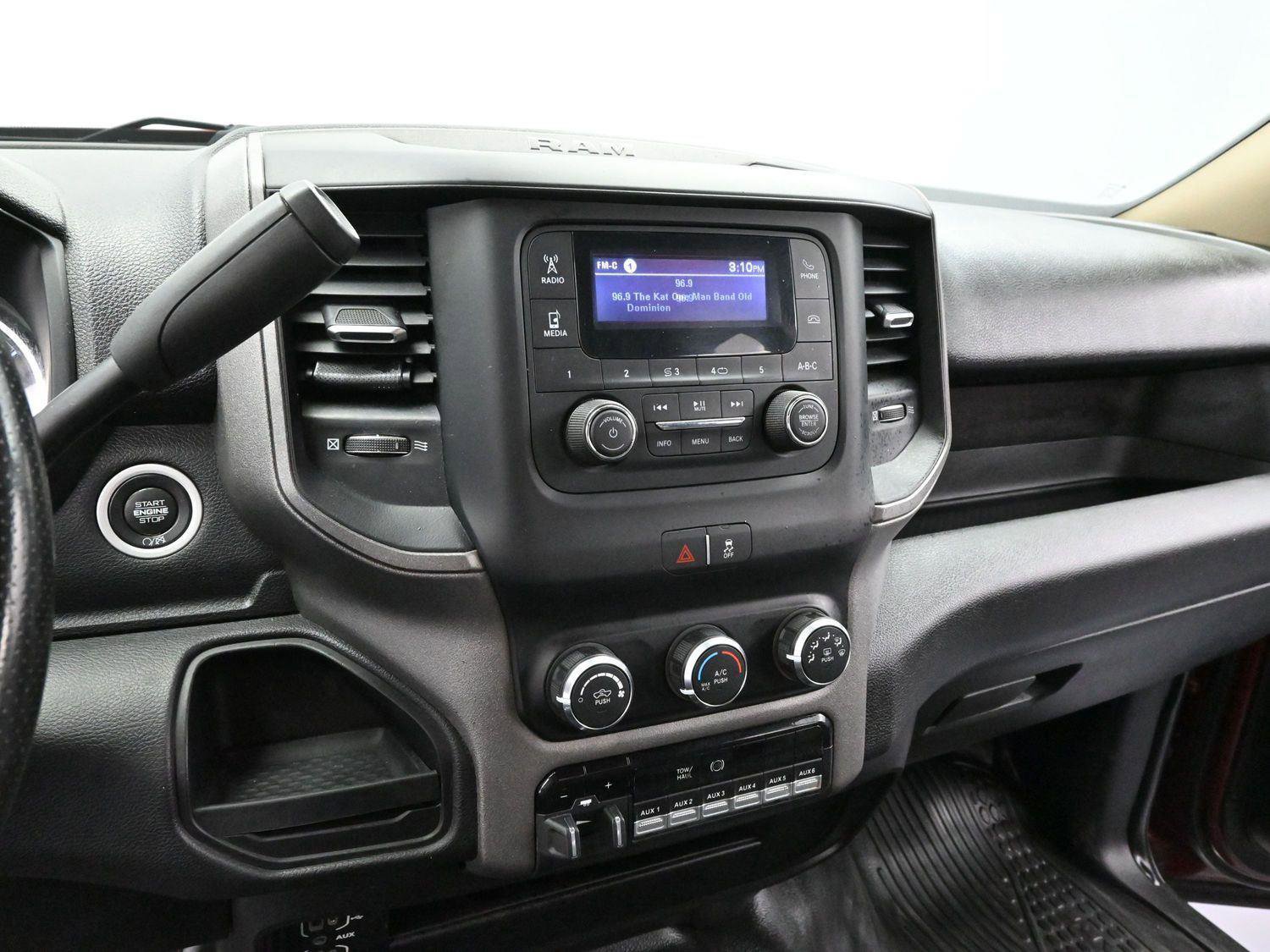 Used 2019 RAM 3500 Tradesman w/ Chrome Appearance Group image 17