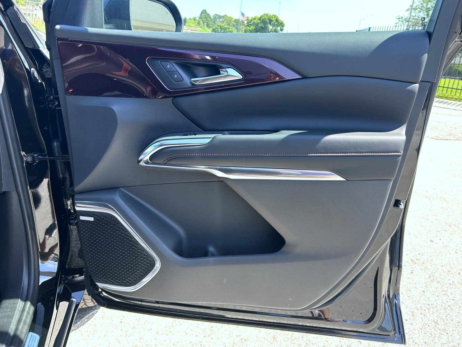 New 2027 Chevrolet Traverse RS AWD/4WD image 15