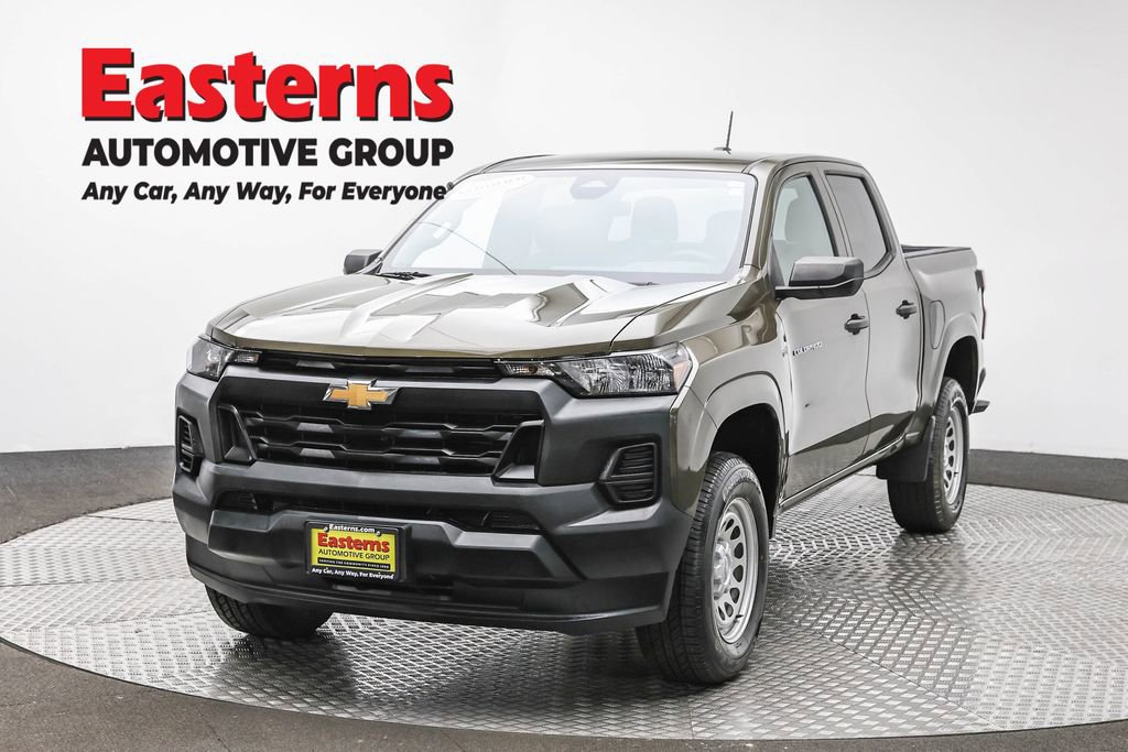 Used 2023 Chevrolet Colorado W/T image 1