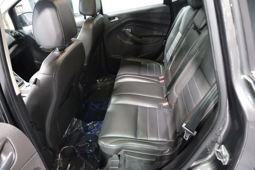 Used 2015 Ford C-MAX Energi SEL w/ Exterior Protection Package FWD image 19