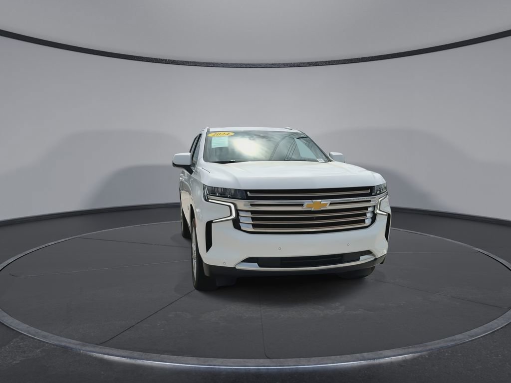 Used 2024 Chevrolet Tahoe High Country AWD/4WD image 3