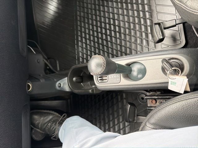 Used 2015 smart fortwo passion image 13