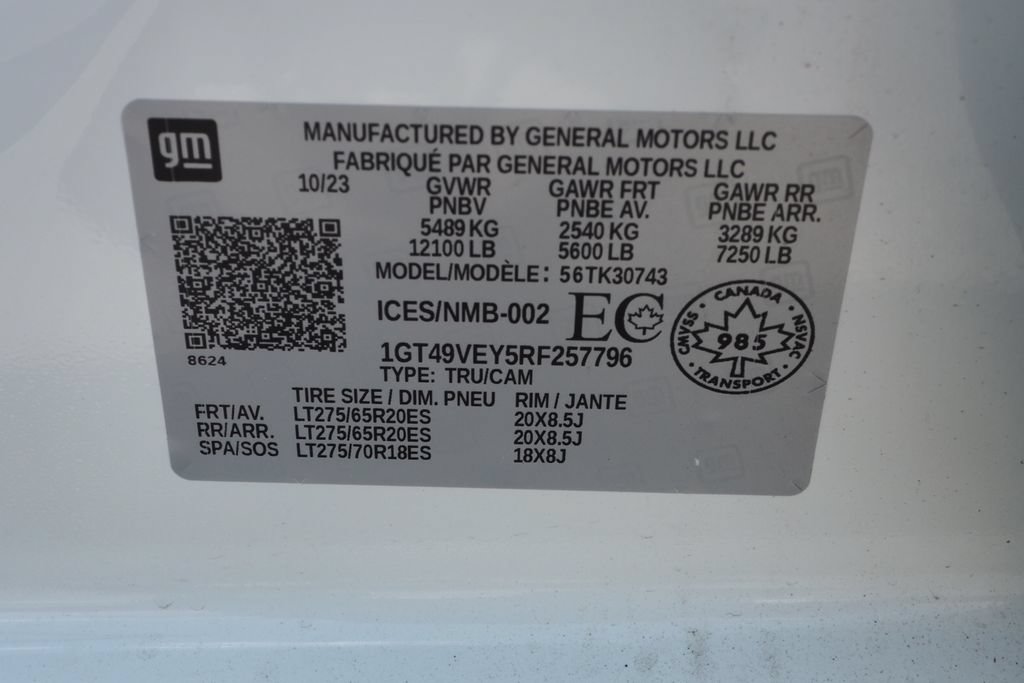 Used 2024 GMC Sierra 3500 AT4 w/ Technology Package AWD/4WD image 31