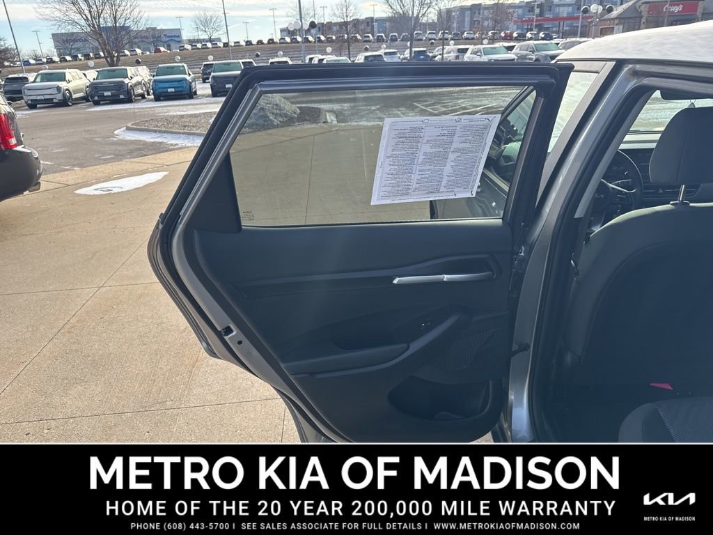 Used 2025 Kia Seltos LX image 25