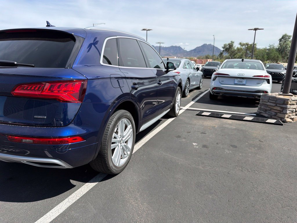 Used 2020 Audi Q5 2.0T Premium Plus w/ Premium Plus Package AWD/4WD image 5