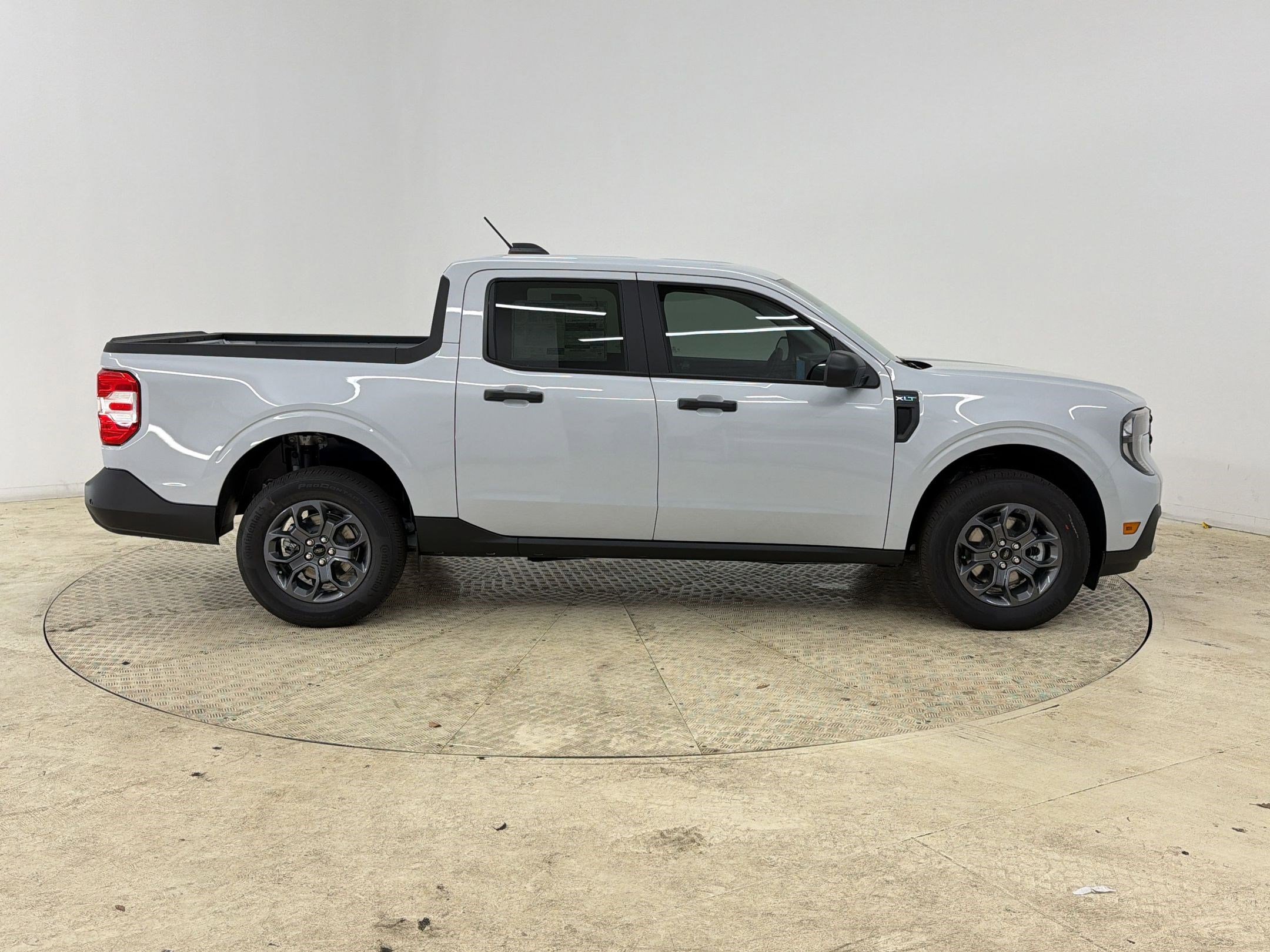 New 2026 Ford Maverick XLT FWD image 8
