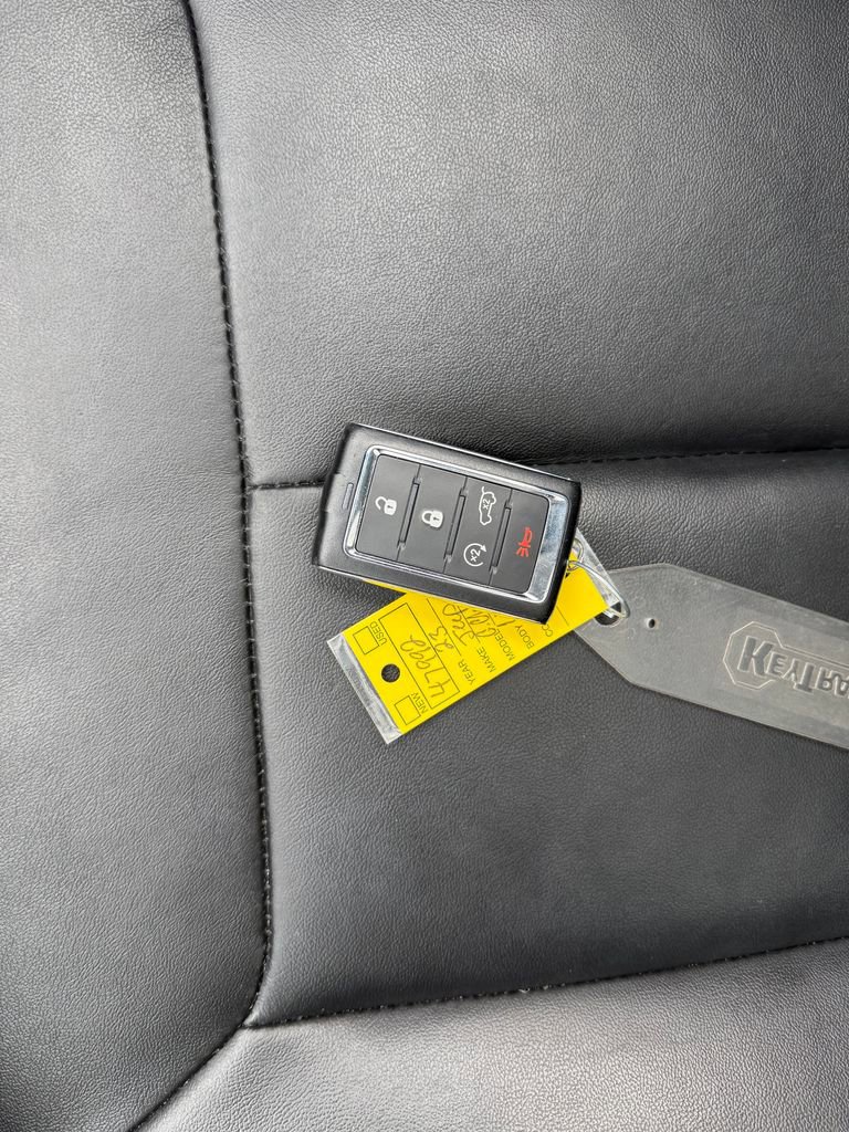 Used 2023 Jeep Grand Cherokee L Limited image 33