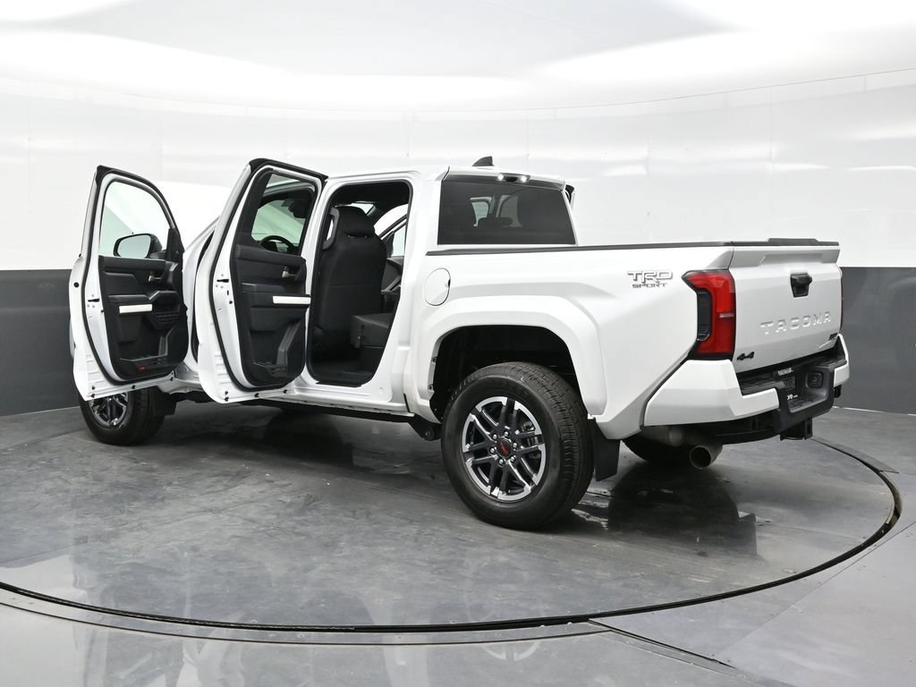 Used 2024 Toyota Tacoma TRD Sport AWD/4WD image 45