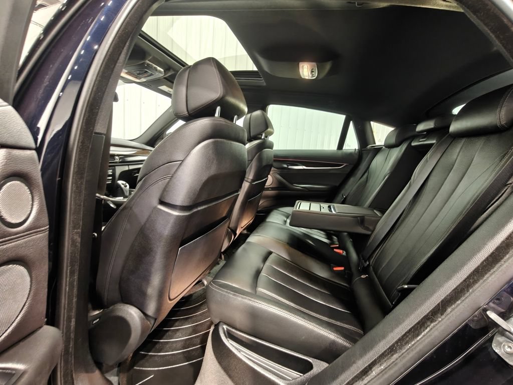 Used 2019 BMW X6 xDrive35i w/ M Sport Package AWD/4WD image 31