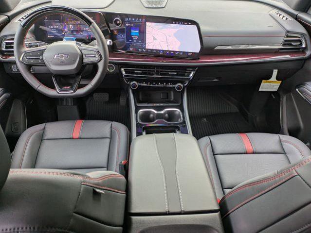 New 2026 Chevrolet Traverse RS w/ LPO, Floor Liner Package FWD image 23