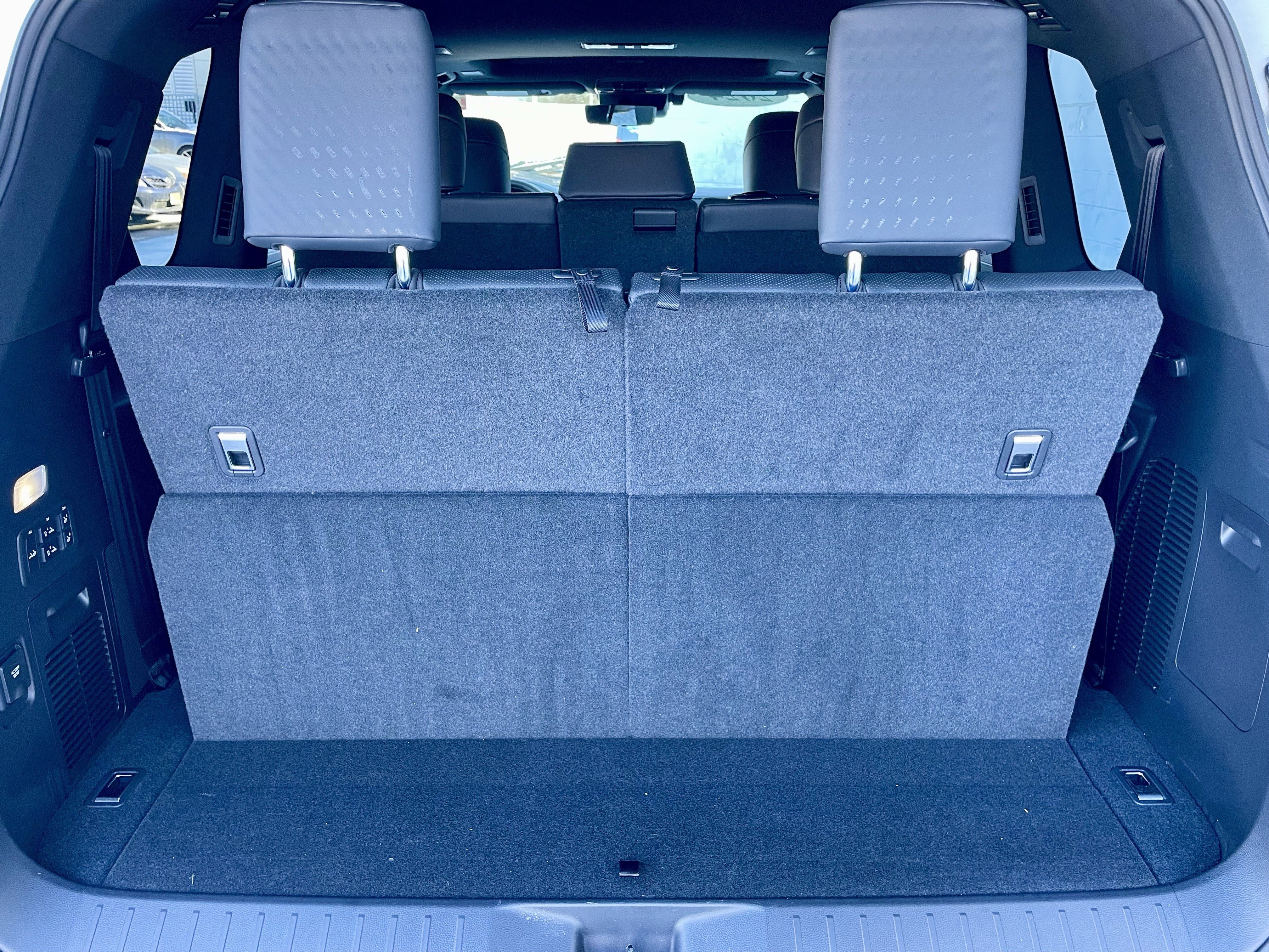 Used 2025 Lexus LX 600 4WD w/ Luxury Package image 38