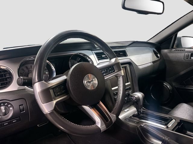 Used 2010 Ford Mustang GT Premium RWD image 11