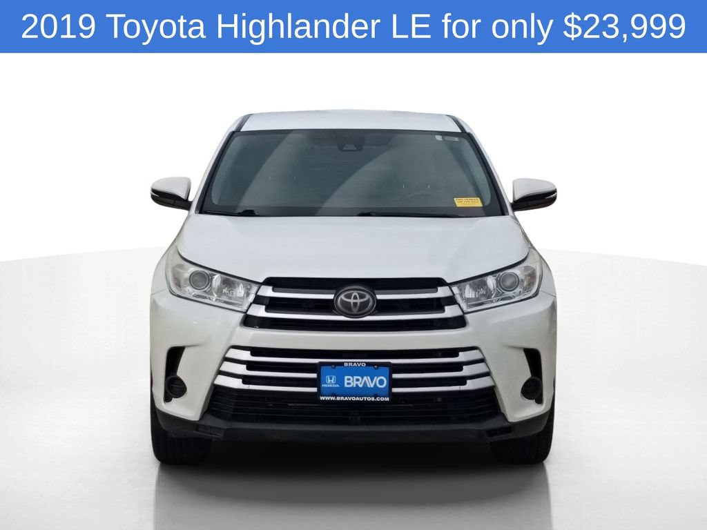 Used 2019 Toyota Highlander LE FWD image 2