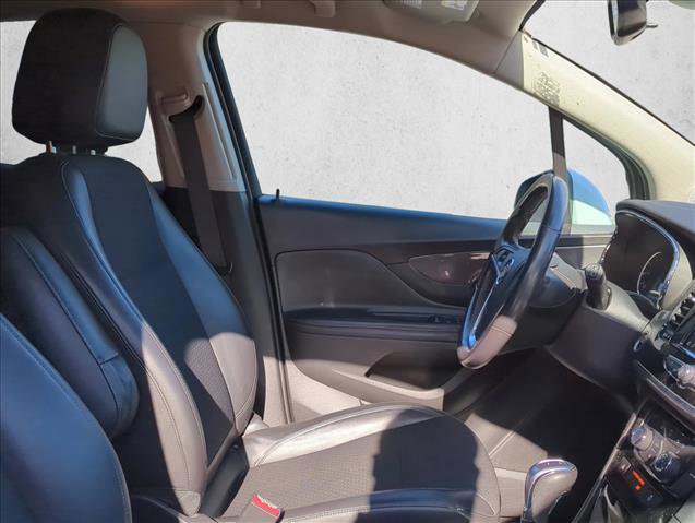 Used 2022 Buick Encore Preferred image 24