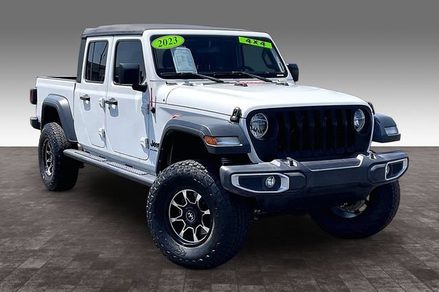 Used 2023 Jeep Gladiator Sport AWD/4WD image 11