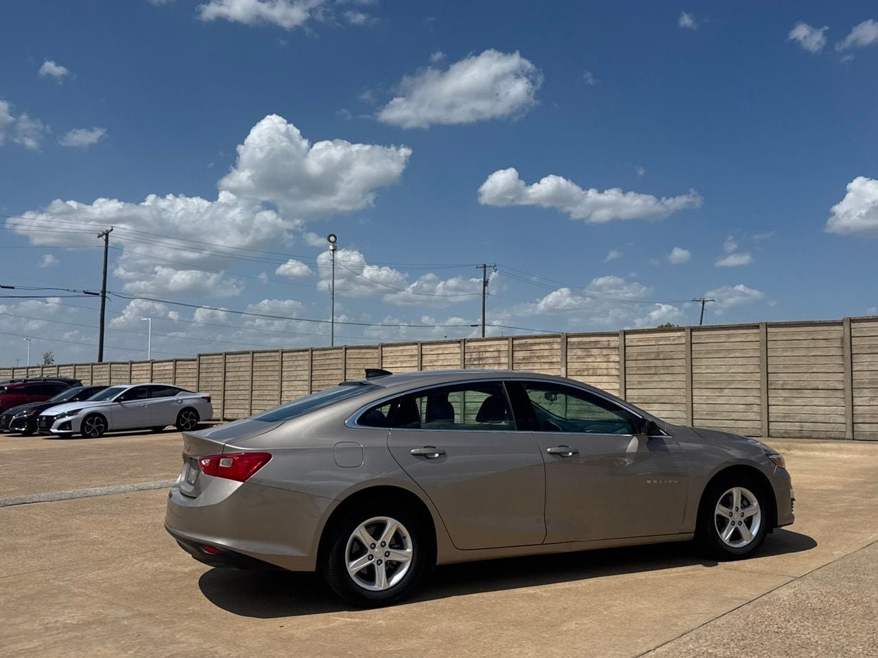 Used 2025 Chevrolet Malibu LS FWD image 25