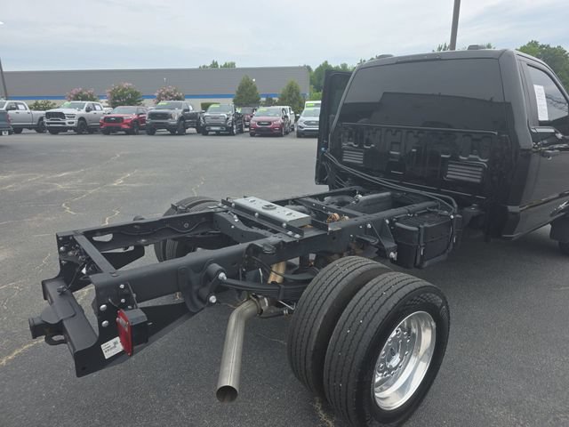 Used 2025 Ford F550 4x4 Regular Cab Super Duty w/ XLT Value Package image 12