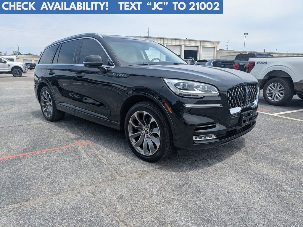 Used 2022 Lincoln Aviator Grand Touring w/ Equipment Group 301A image 1