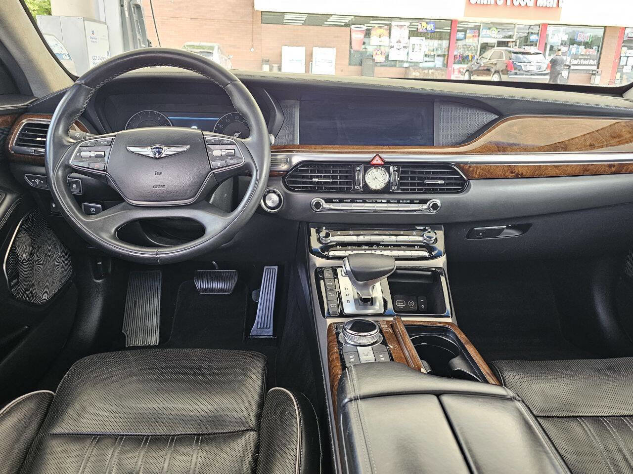 Used 2017 Genesis G90 5.0 Ultimate RWD image 15
