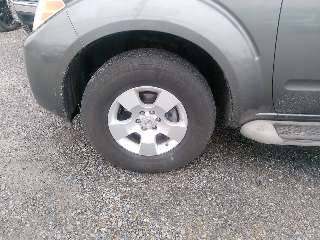 Used 2009 Nissan Pathfinder S AWD/4WD image 8