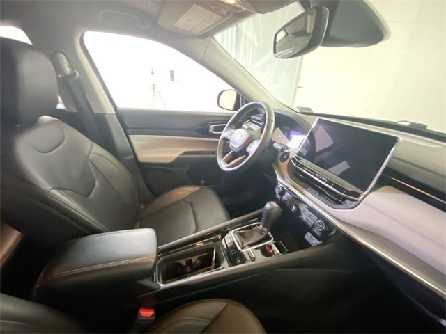 Used 2022 Jeep Compass Limited image 15