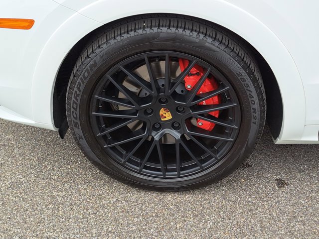 Certified 2021 Porsche Cayenne GTS image 14