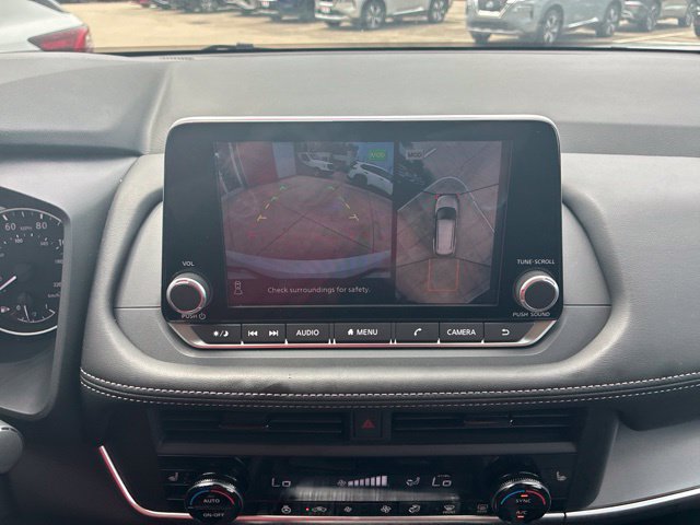 Used 2026 Nissan Rogue Dark Armor FWD image 27