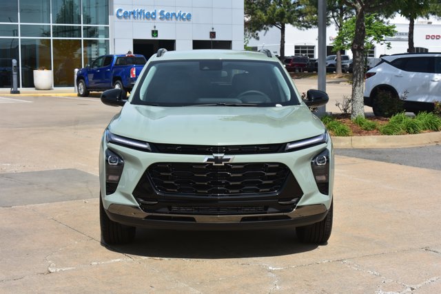 New 2026 Chevrolet Trax ACTIV image 2