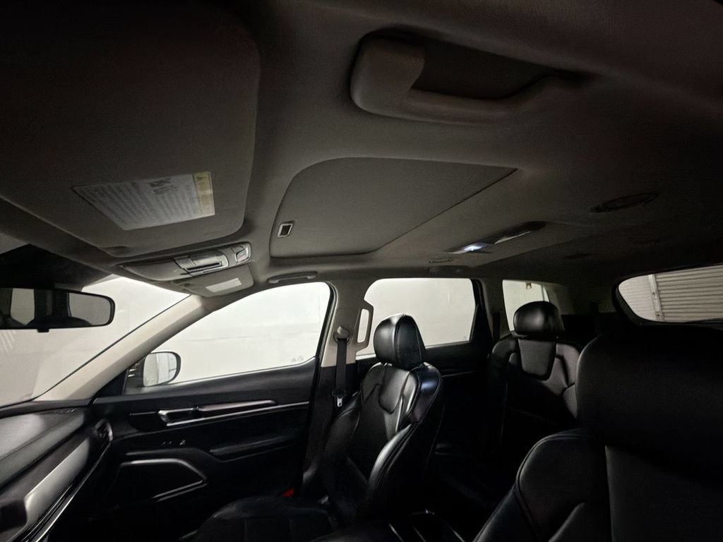 Used 2024 Kia Telluride S w/ S Sunroof Package FWD image 19