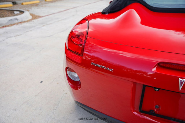 Used 2006 Pontiac Solstice Convertible w/ Premium Package image 49