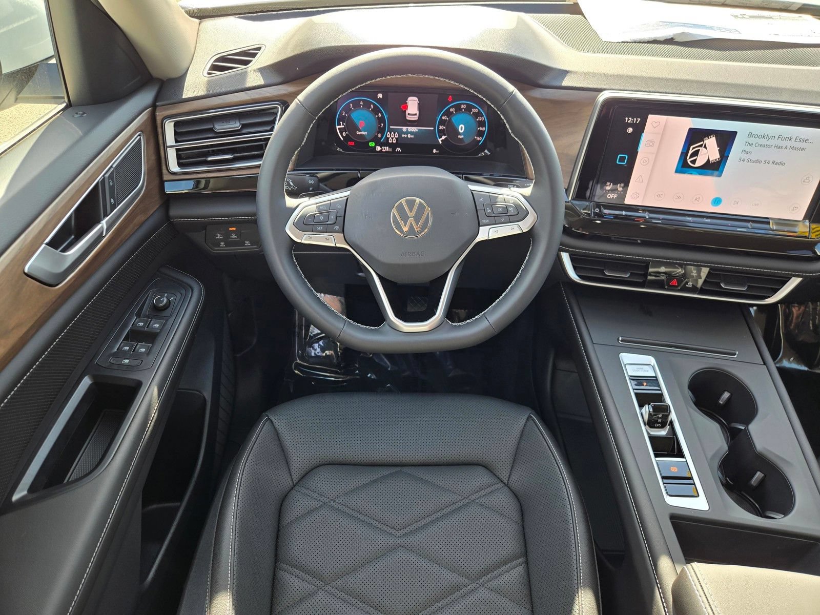 New 2026 Volkswagen Atlas SE FWD image 10