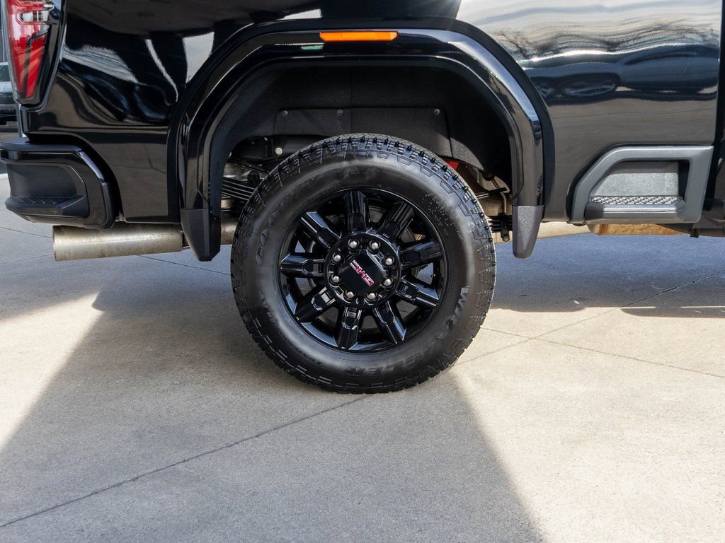 Used 2025 GMC Sierra 3500 AT4 w/ Technology Package image 36