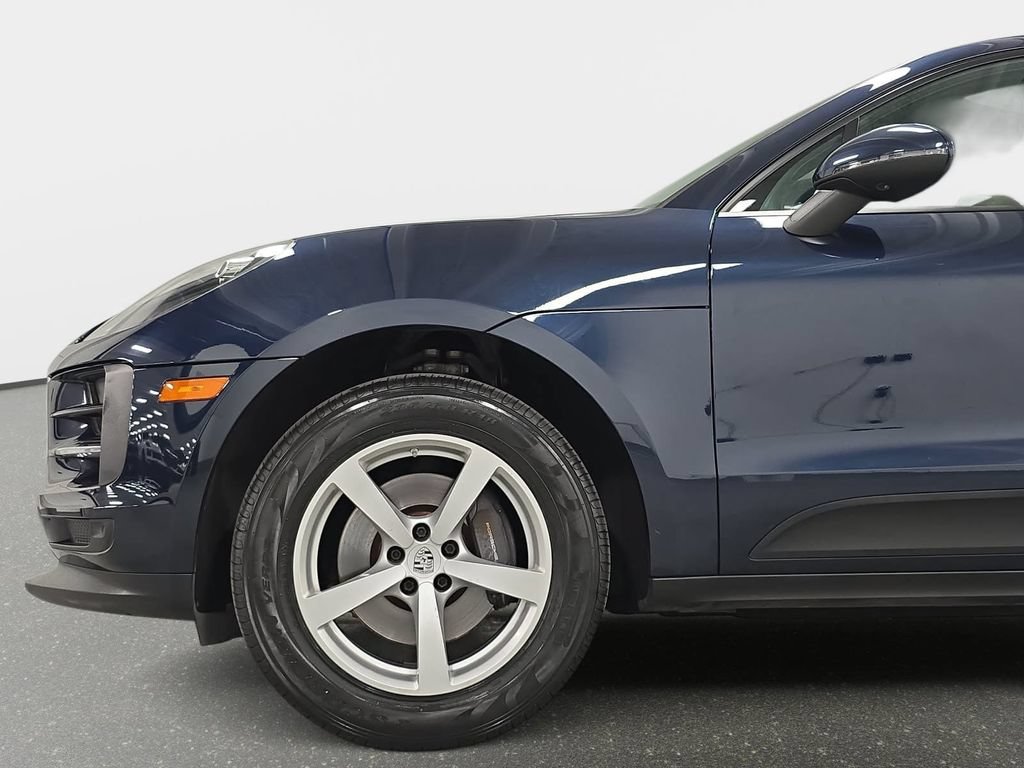 Certified 2019 Porsche Macan AWD/4WD image 10