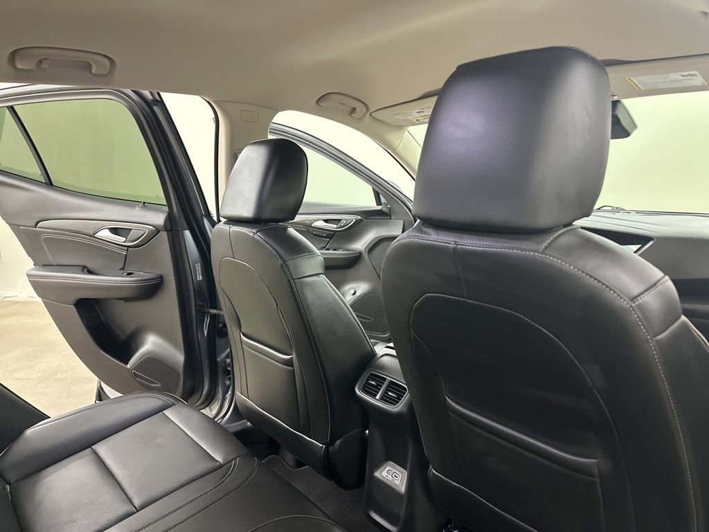 Used 2022 Buick Envision Essence w/ Safety Package image 25