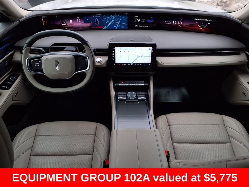 Used 2024 Lincoln Nautilus Premier w/ Equipment Group 102A image 3