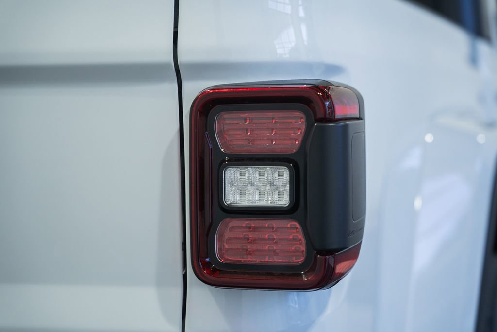 New 2026 Jeep Gladiator Sport AWD/4WD image 6