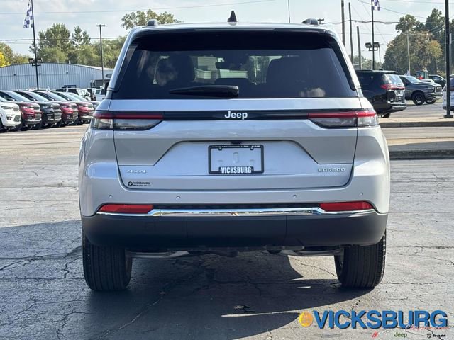 New 2025 Jeep Grand Cherokee Laredo w/ Luxury Tech Group I image 22